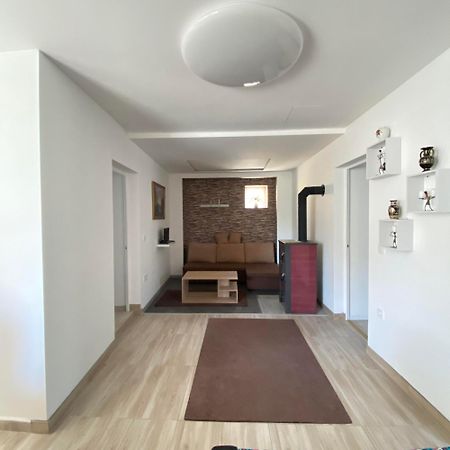 Perla Vendeghaz Igal Apartamento Exterior foto