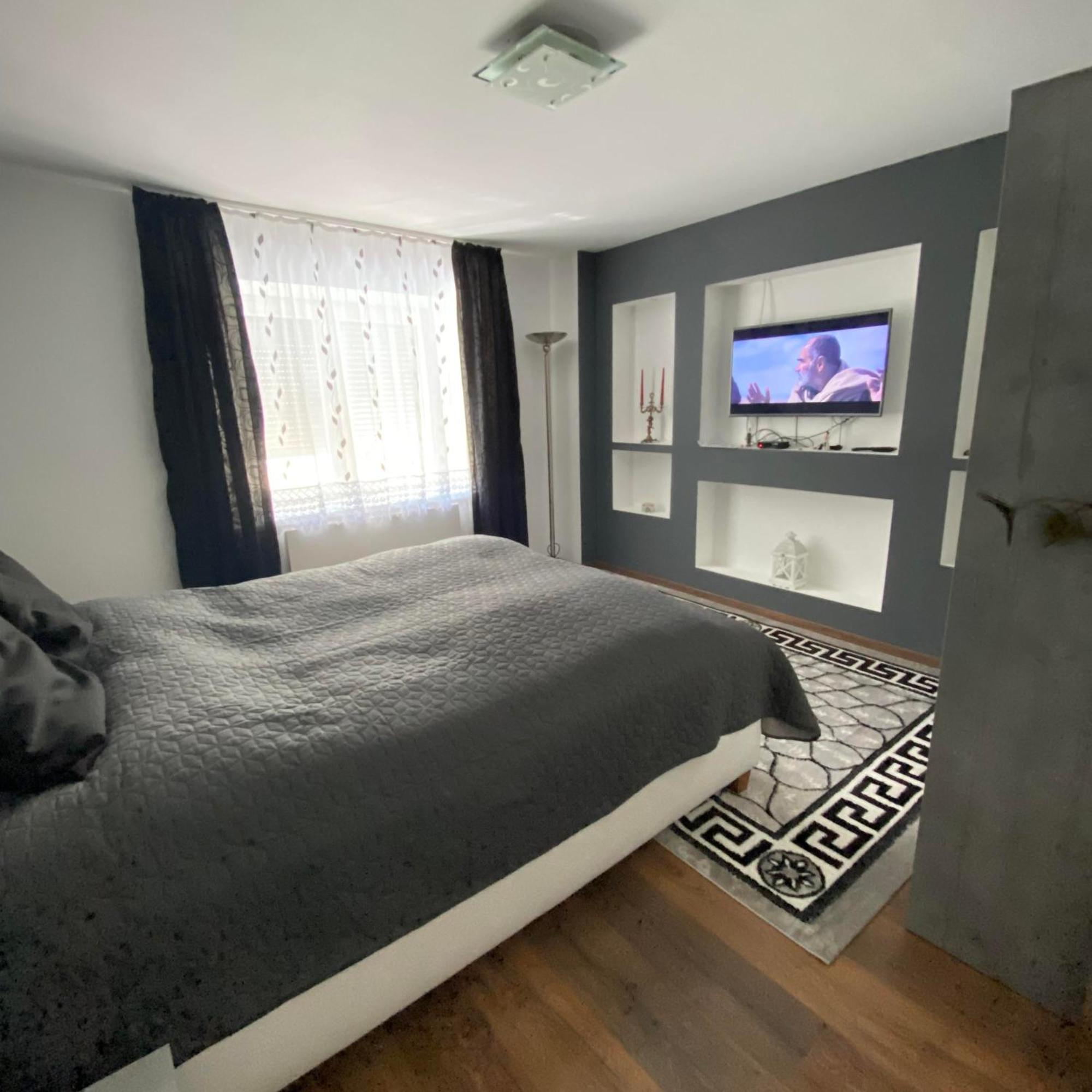 Perla Vendeghaz Igal Apartamento Exterior foto