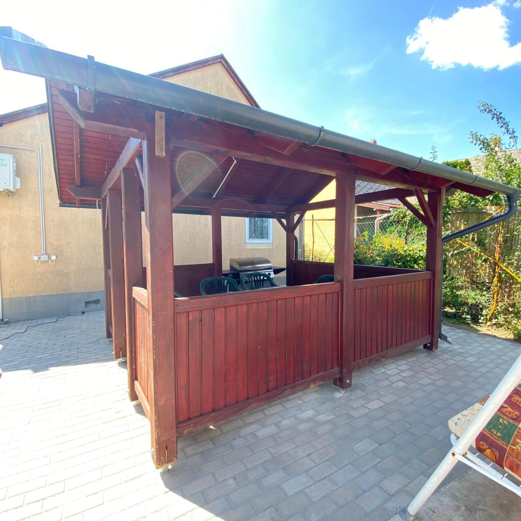 Perla Vendeghaz Igal Apartamento Exterior foto