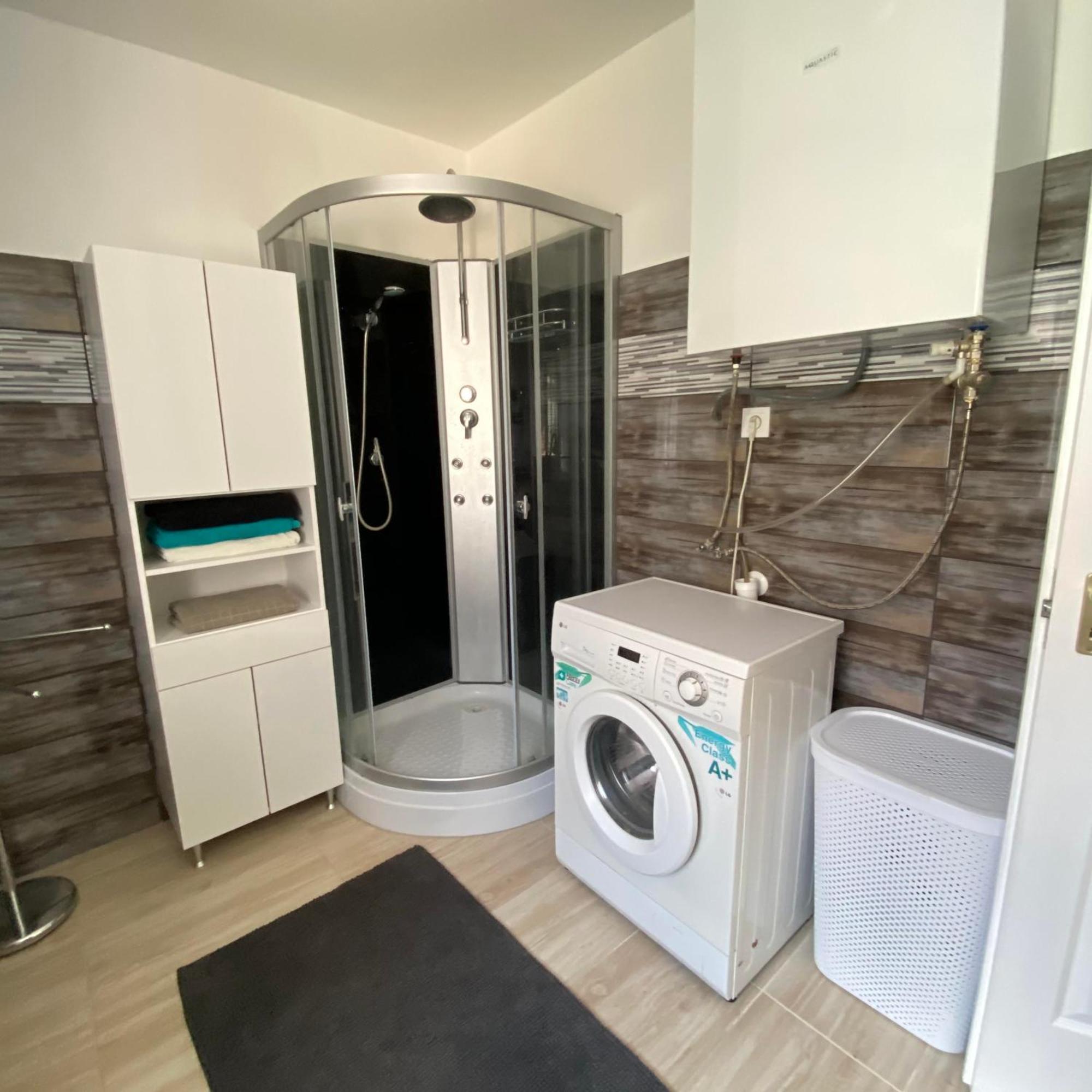 Perla Vendeghaz Igal Apartamento Exterior foto