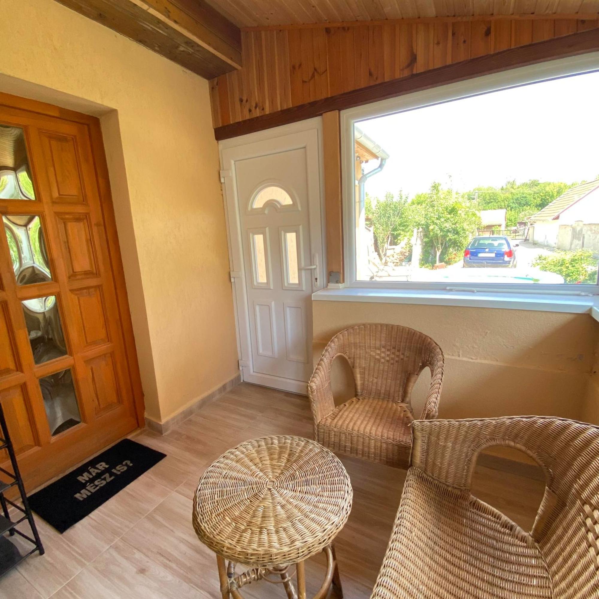 Perla Vendeghaz Igal Apartamento Exterior foto