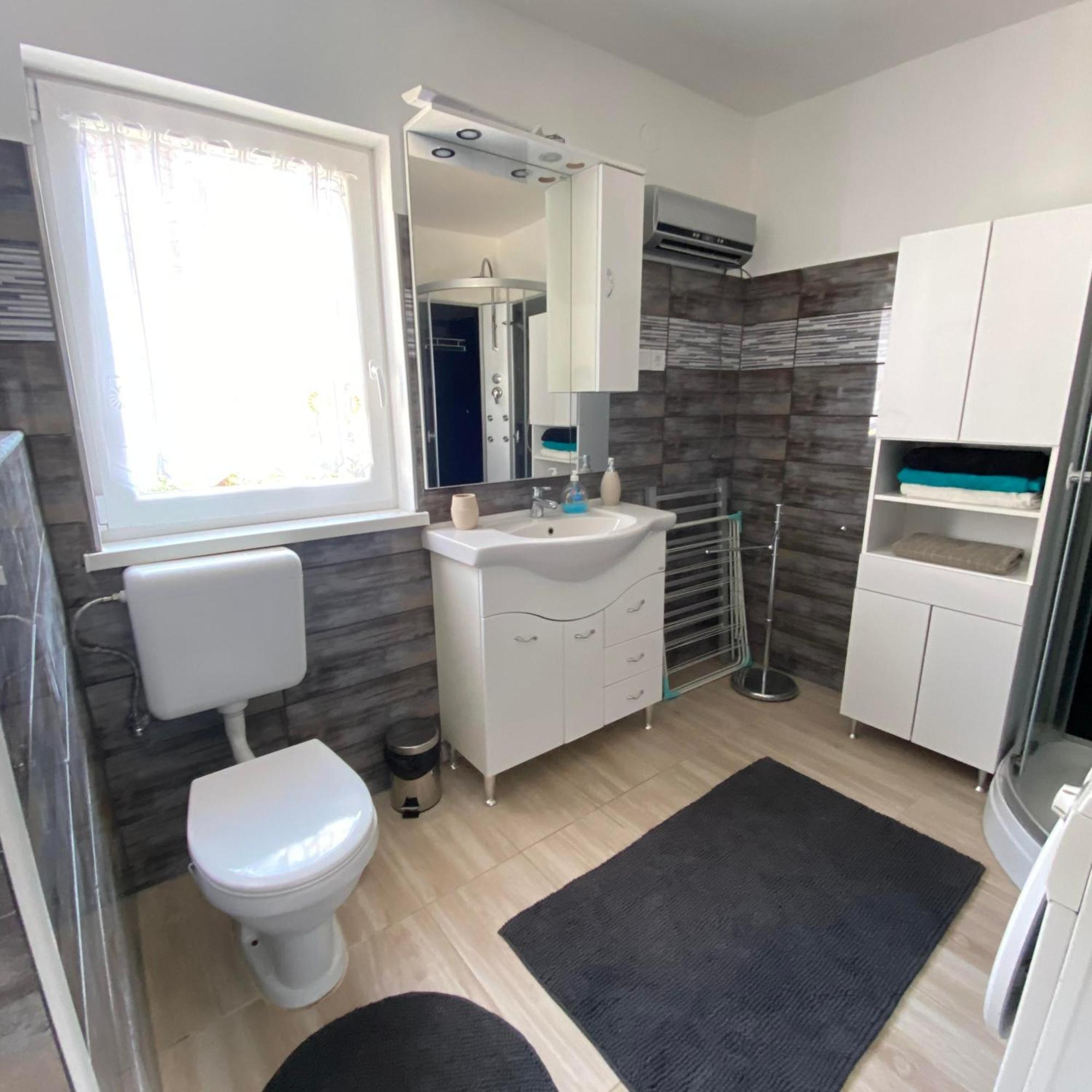 Perla Vendeghaz Igal Apartamento Exterior foto